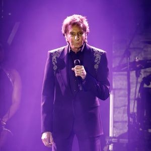 Barry Manilow teilt ein Genesungsupdate nach seiner Krebs-OP