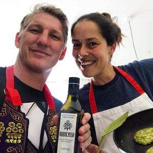 Paar-Zeit: Basti Schweinsteiger und Ana schwingen Kochlöffel