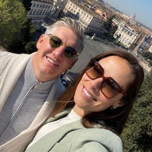 Süß! Bastian Schweinsteiger und seine Ana turteln in Italien