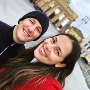 Basti Schweinsteiger und Ana posten Touri-Foto aus Berlin