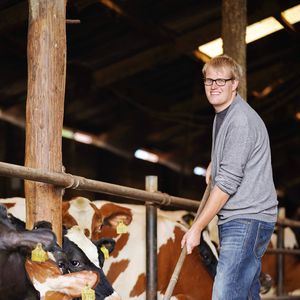 Peinliche Stille beim Date: Bauer Simon komplett überfordert