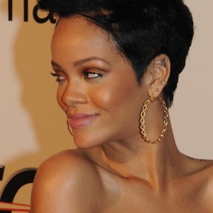 Video: Chris Brown entschuldigt sich bei Rihanna