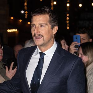 Porno-Schnauzer: Netz amüsiert über Bear Grylls neuen Look