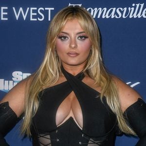 Bebe Rexha wirft Lufthansa-Mitarbeiter "Hassverbrechen" vor