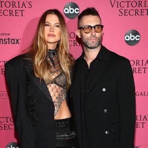 Baby-Frei: Adam Levine und Behati feiern 1. Eltern-Date