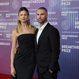 Seit Langem: Behati und Adam Levine zeigen sich zusammen!