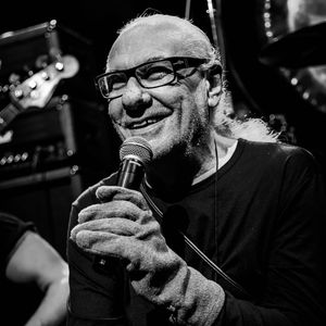Black-Sabbath-Drummer Bill Ward ist auf Rollstuhl angewiesen