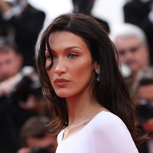 Krasse Veränderung! Bella Hadid trägt jetzt eine Glatze