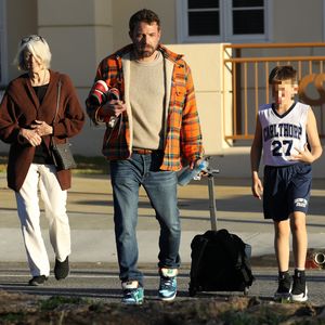 So lässig holt Ben Affleck seinen Sohn vom Basketball ab