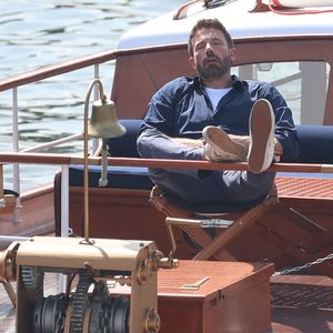 Anstrengende Flitterwochen: Ben Affleck pennt bei Bootstour