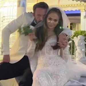 Jahresrückblick: Jennifer Lopez teilt weitere Hochzeitsfotos