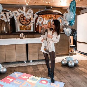 Ein Jahr alt: Denise & Pascal Kappés feiern mit Baby Ben