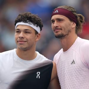 Alex Zverev weist Flirt-Gerüchte um Sheltons Freundin zurück