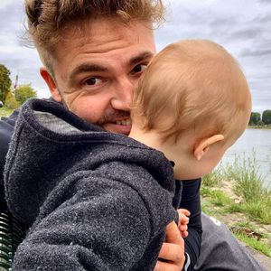 Wird "Unter uns"-Benjamin Baby Nummer zwei im Netz zeigen?