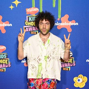 Benny Blanco offenbart ungewöhnliche Duschgewohnheiten