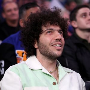Noch kein Termin: Benny Blanco plaudert Hochzeitsdetails aus