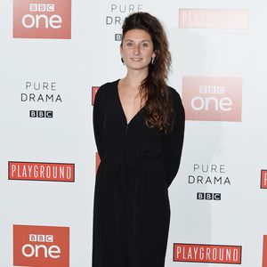 Gewusst? Dieser "Bridgerton"-Star ist waschechtes Nepo-Baby