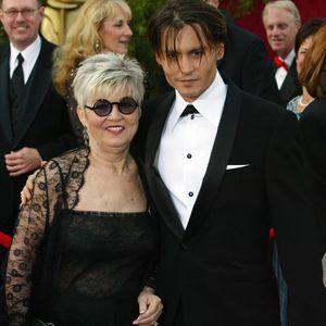 Als Teenie: Johnny Depp von seiner Mutter im Stich gelassen?