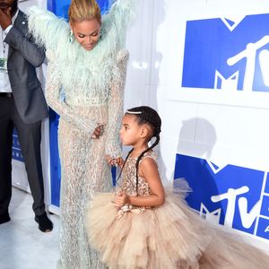 MTV VMAs 2016: Beyoncé & Blue Ivy funkeln um die Wette