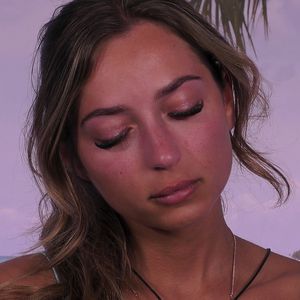 Nach Kuss-Session: Bei "Love Island"-Bianca kullern Tränen!