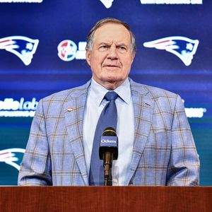 Ist Liebe von Bill Belichick (72) und Jordon (24) offiziell?