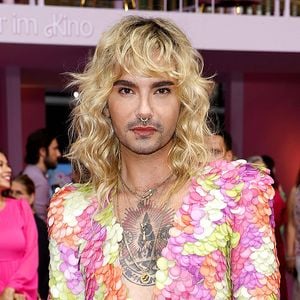 Mit Ex-Fußballer: Bill Kaulitz feiert auf der Wiesn