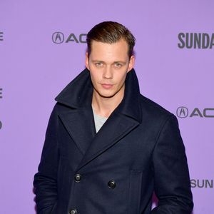 Drogenbesitz: Bill Skarsgård wird zu Geldstrafe verurteilt!