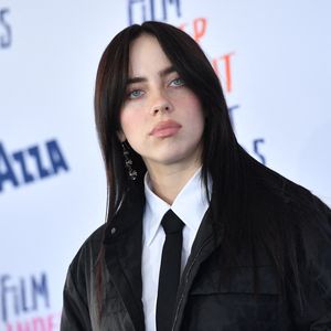 Billie Eilish leidet seit Kindheit unter Gelenkschmerzen