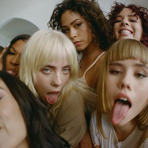 Outet sich Billie Eilish mit diesem Posting etwa als Lesbe?