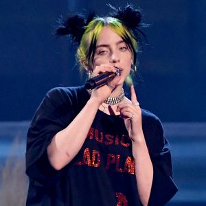 Billie Eilish bringt neuen Bond-Song "No Time To Die" raus!