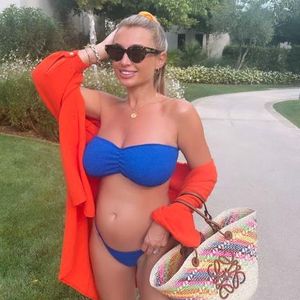 Nach Baby-News: Billie Faiers zeigt ihren Bauch im Bikini