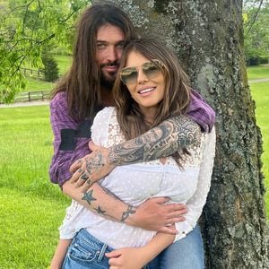 Billy Ray Cyrus schwärmt von "schöner Freundin" Elizabeth