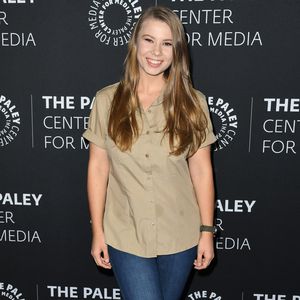 Vater getötet: Wie denkt Bindi Irwin über Stachelrochen?
