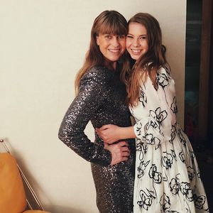 So rührend gratuliert Bindi Irwin ihrer Mum zum Geburtstag