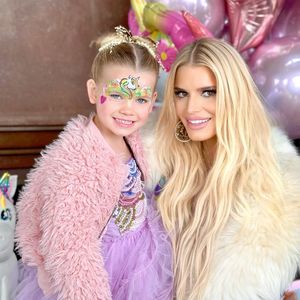 Jessica Simpson strahlt mit Tochter Birdie für neue Kampagne