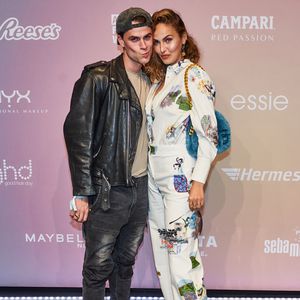 Bei Fashion Week: Elena Carrière zeigt ihren Freund Bjarki