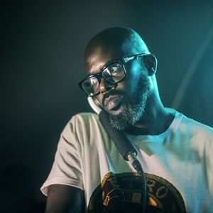 Nach schwerem Flugzeugunfall: DJ Black Coffee ist verletzt!