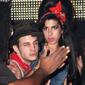 Video: Amy Winehouse wieder auf der Bühne