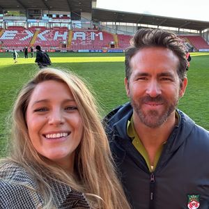 Blake Lively reagiert nun auf Ryan Reynolds Super-Bowl-Witz!