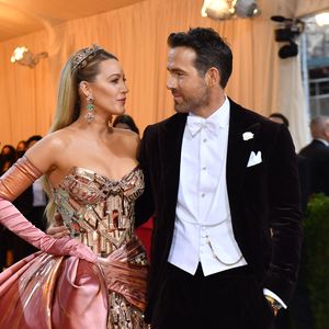 Blake Lively und Ryan Reynolds fordern Schweigeverfügung