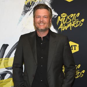 Blake Shelton scherzt: "Ich bin ein fauler Spießer-Ehemann!"