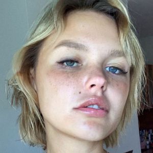 Gewusst? So sieht Bonnie Strange ohne Haar-Extensions aus