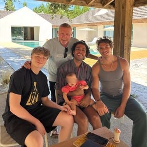 Padel mit Papa Boris: So harmonisch urlaubt der Becker-Clan