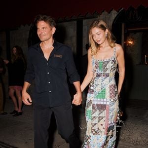 Gigi Hadid & Bradley Cooper beim Händchenhalten abgelichtet