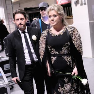 Umzugshelfer gesichtet: Kelly Clarkson aus Villa ausgezogen