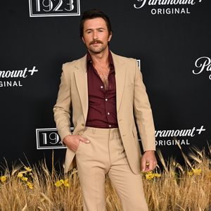 "1923": Brandon Sklenar trug wochenlang die gleiche Kleidung
