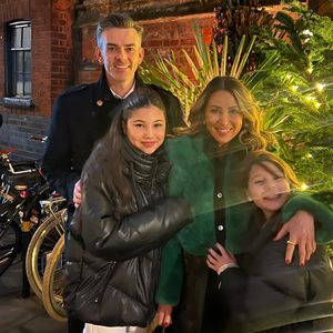 Es ist offiziell: Rachel Stevens mit Brendyn auf Family-Pic!