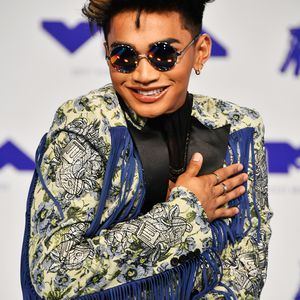 Influencer wird erster homosexueller Mann auf Playboy-Cover!