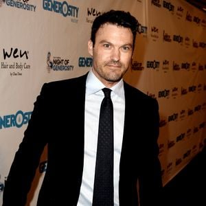Stolzer Papa: Brian Austin Green zeigt auf Premiere Babyfoto