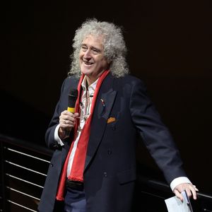 Nach Schlaganfall: Brian May kann wieder Klavier spielen
